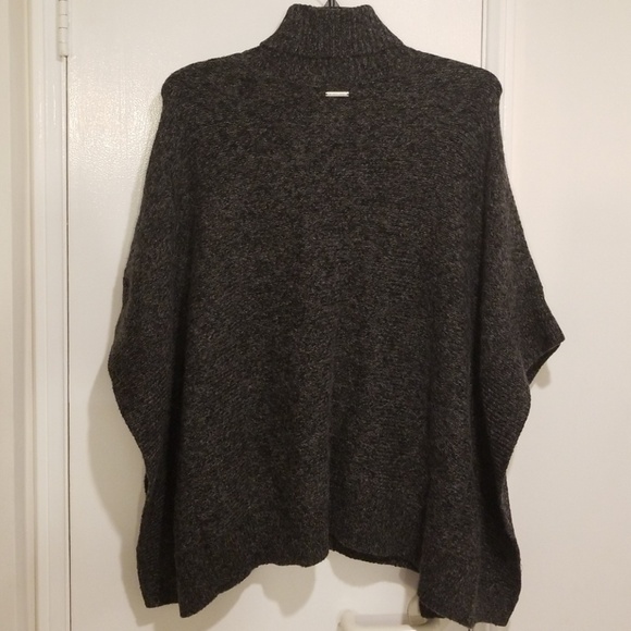 💕MICHAEL KORS💕 Knit Soft Cozy Turtleneck Poncho ~ Derby Gray Small NWT - Picture 2 of 4